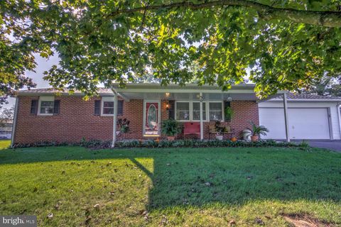 Photo of 50 ROSE DR, REINHOLDS, PA 17569 (MLS # PALA2025626)
