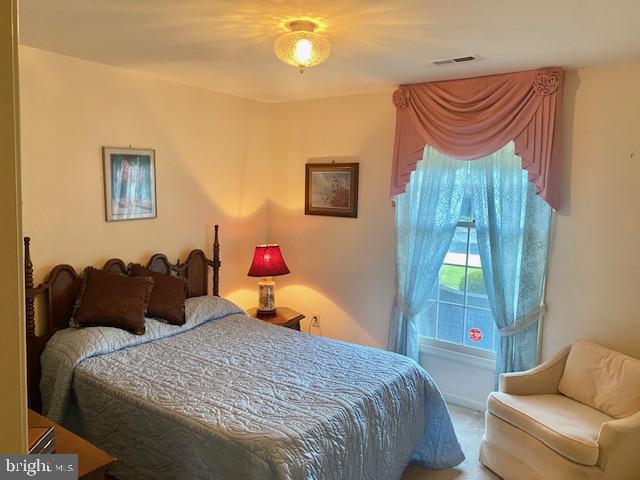 TANTALLON ON THE POTOMAC - Residential