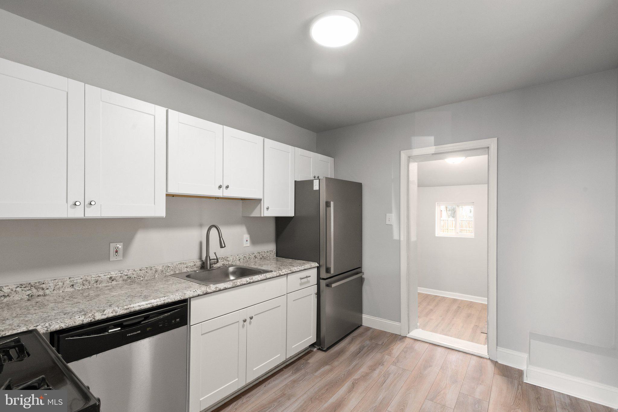 GRAY MANOR - Residential