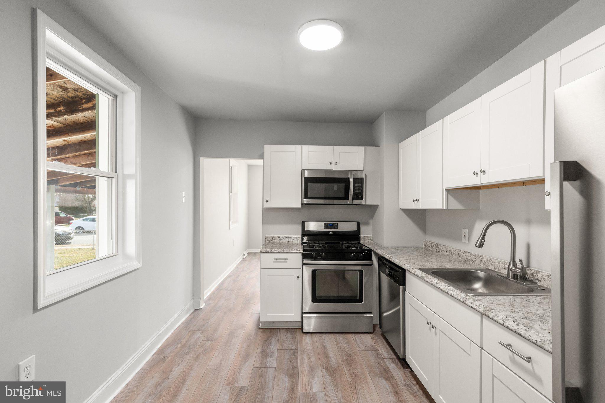 GRAY MANOR - Residential