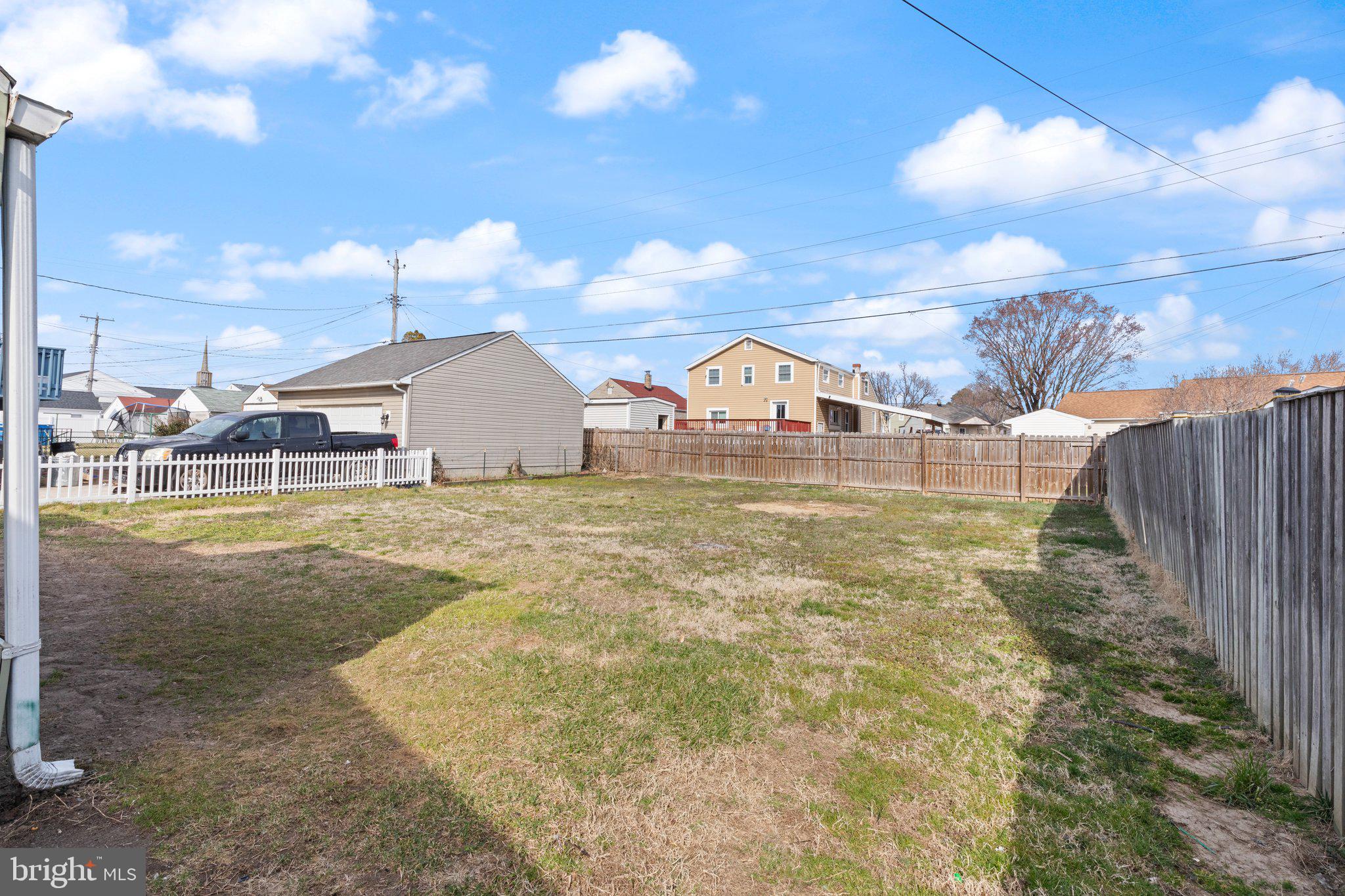 GRAY MANOR - Residential