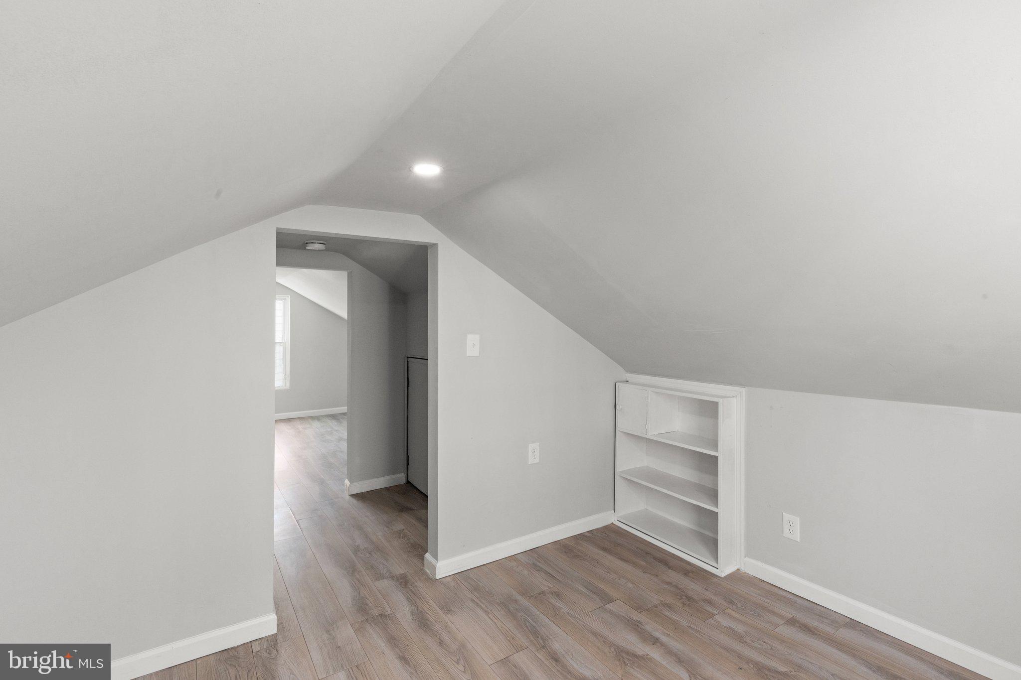 GRAY MANOR - Residential