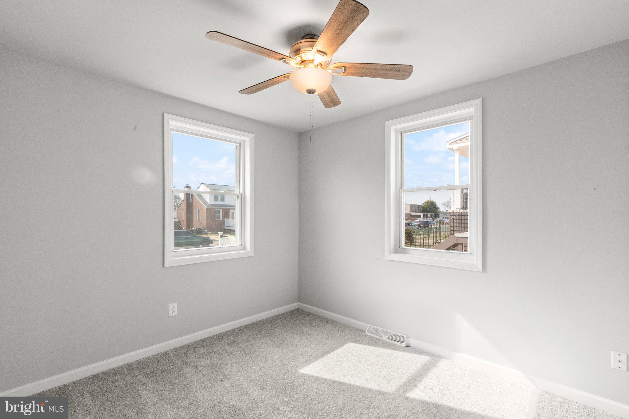 GRAY MANOR - Residential