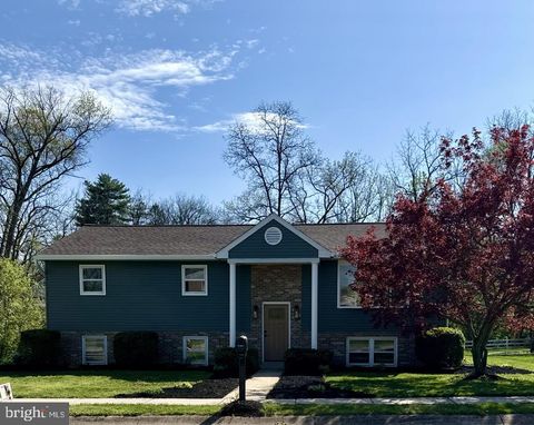 2700 THORNBRIDGE ROAD E YORK PA 17408