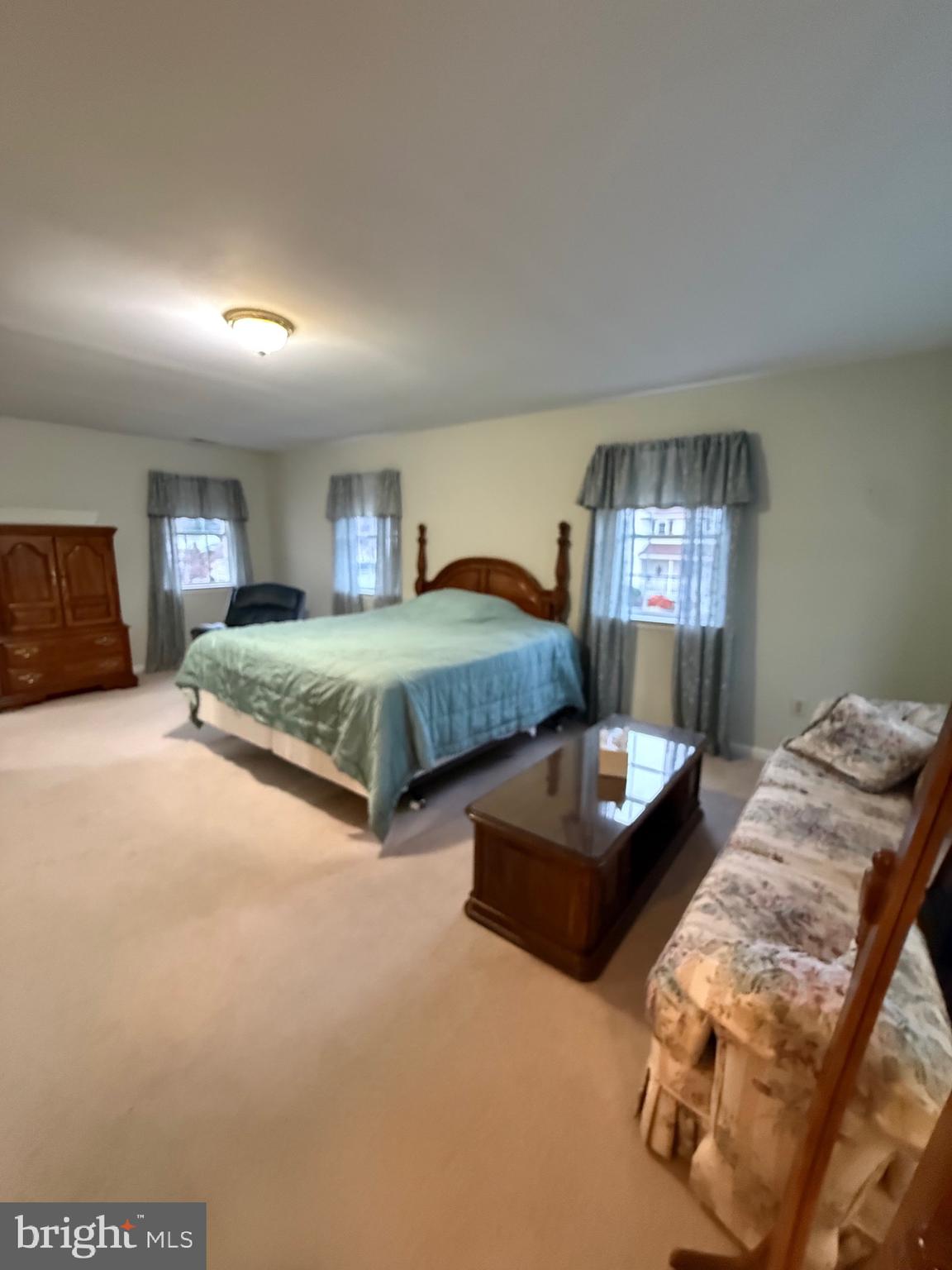 YORKTOWN - Residential