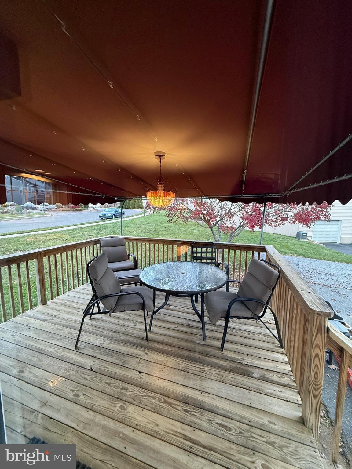 YORKTOWN - Residential