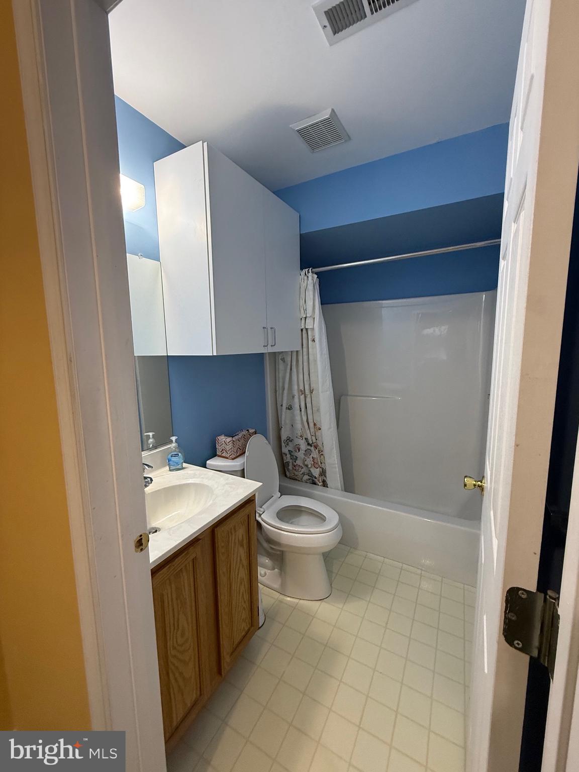 YORKTOWN - Residential