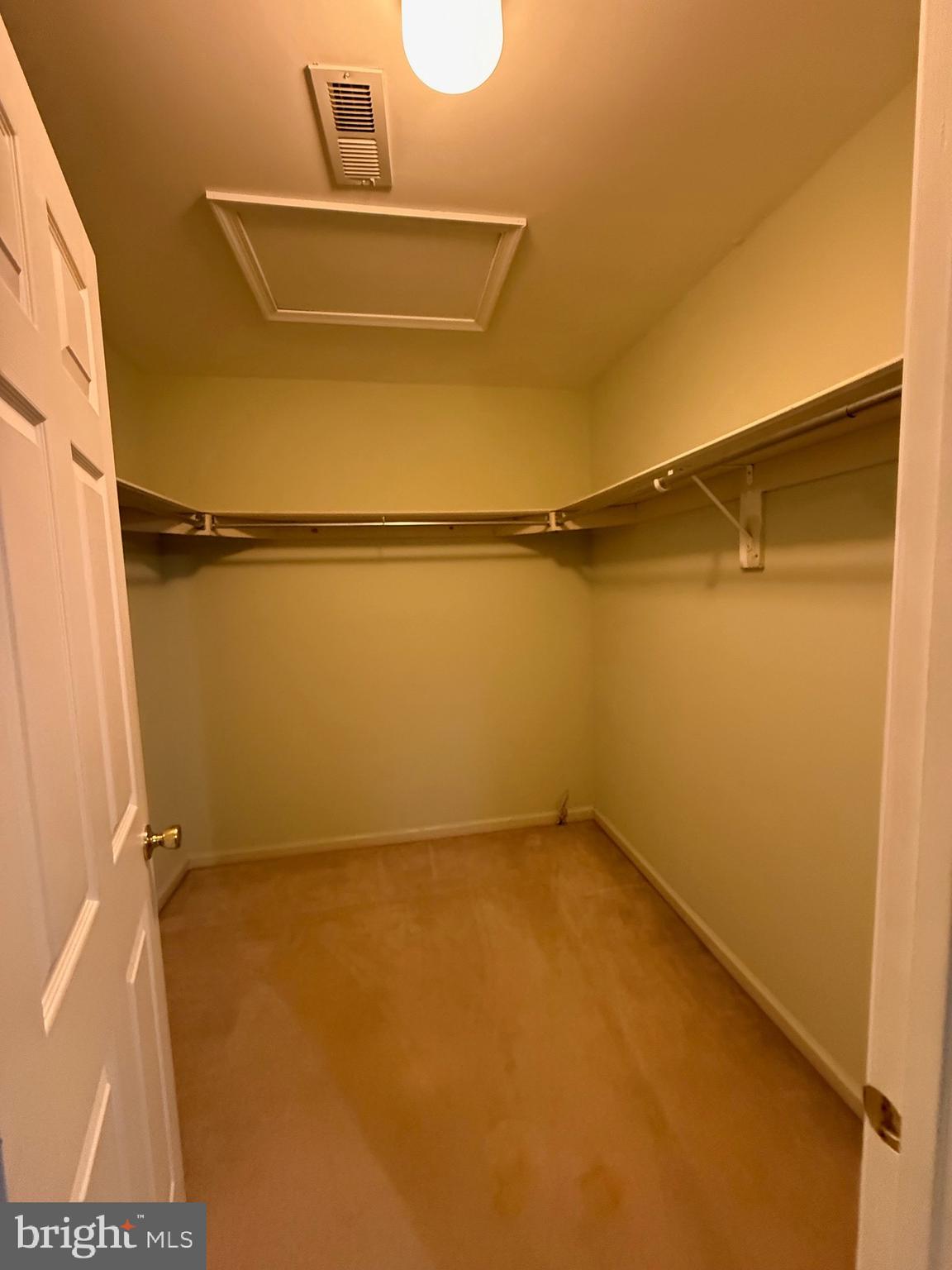 YORKTOWN - Residential