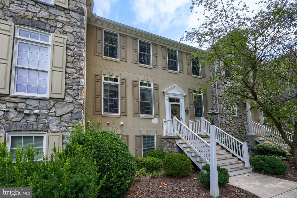 Photo of 4 Lower Green, LANCASTER, PA 17602 (MLS # PALA2073262)