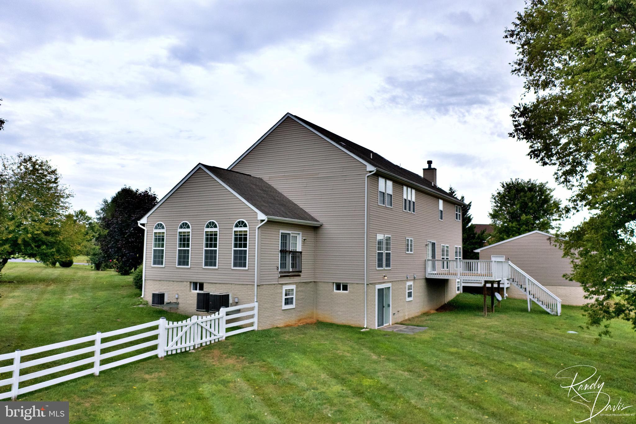 SPRUCE HILL ESTATES - Residential