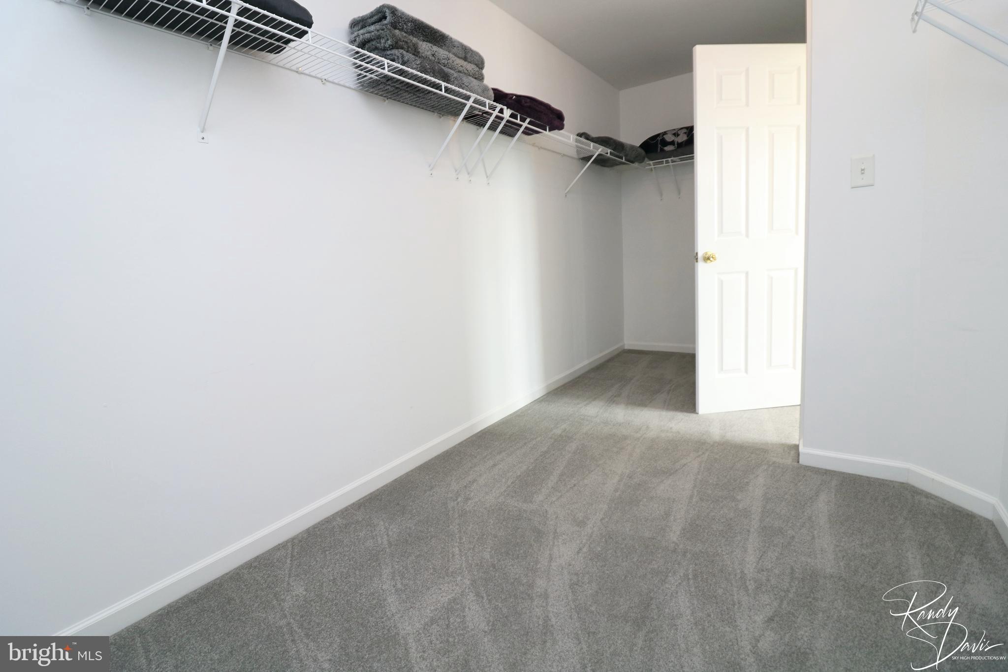 SPRUCE HILL ESTATES - Residential