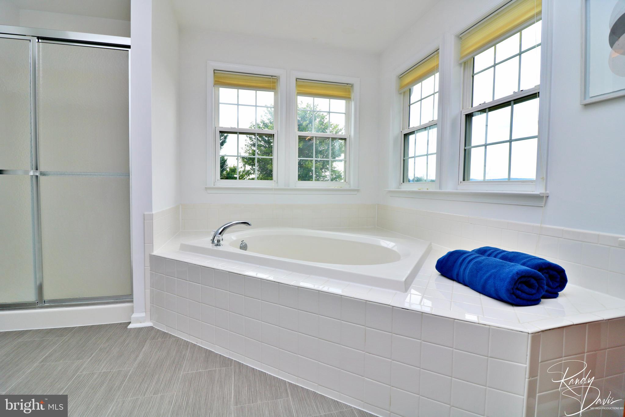 SPRUCE HILL ESTATES - Residential