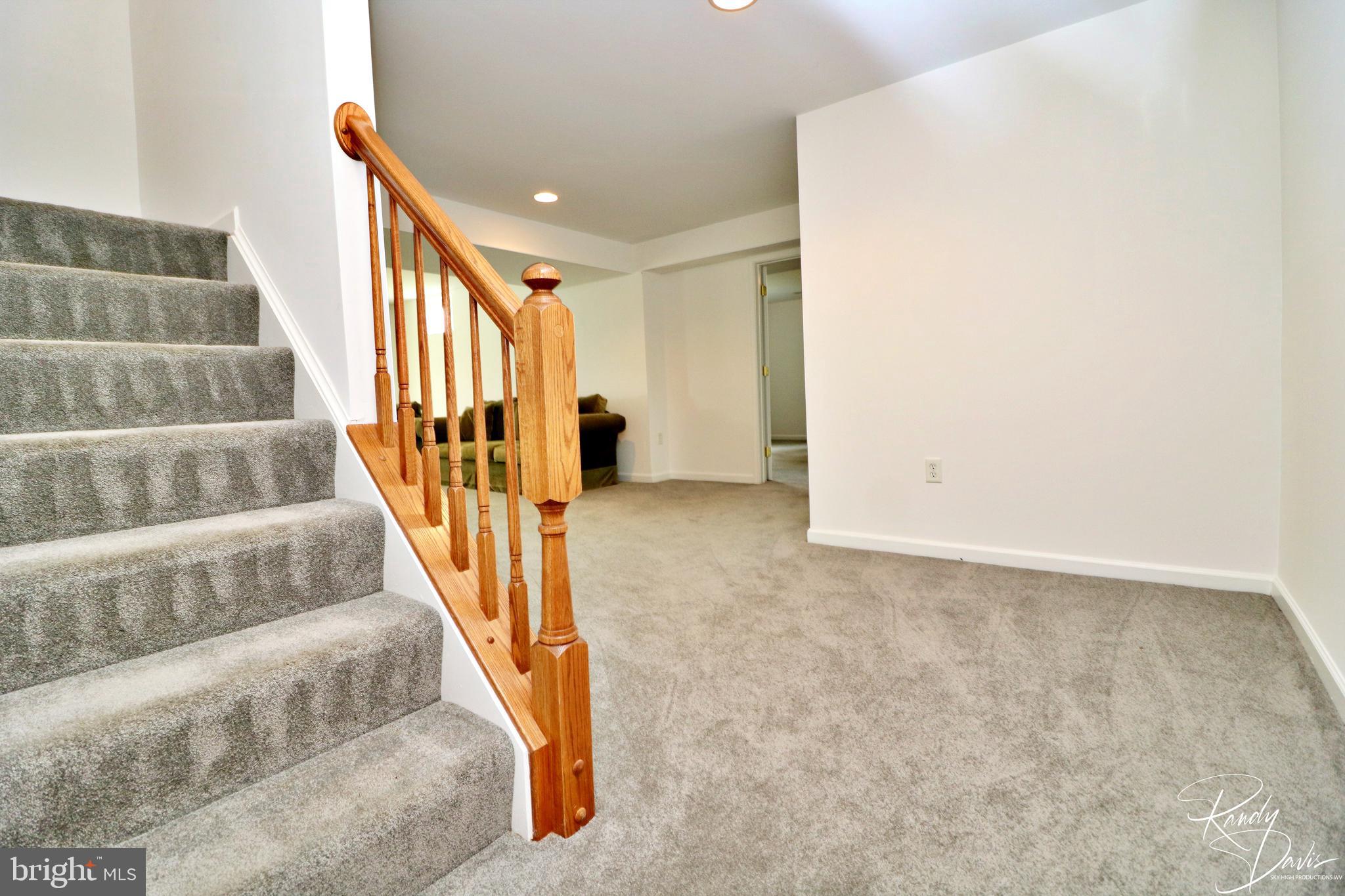 SPRUCE HILL ESTATES - Residential