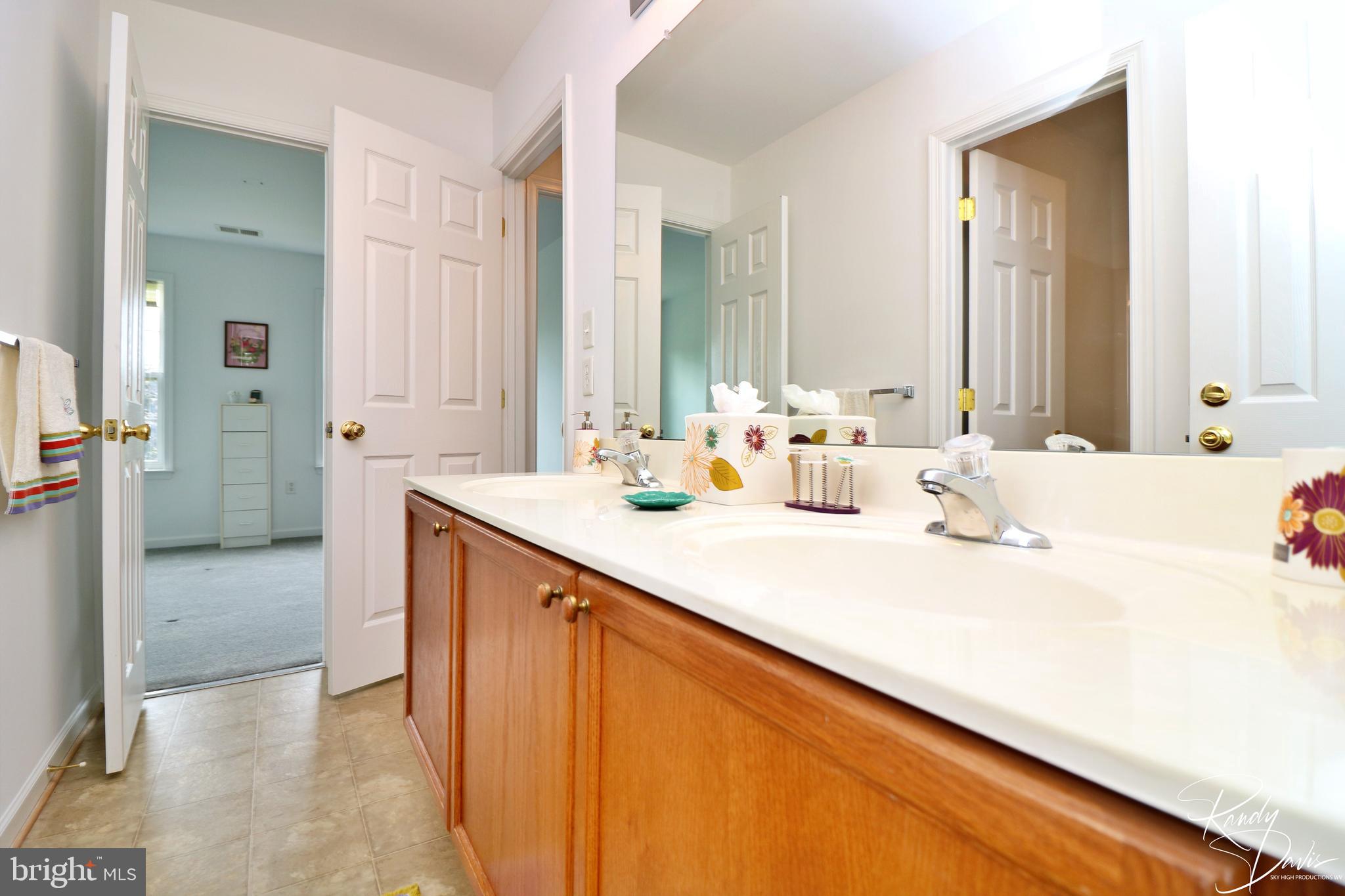 SPRUCE HILL ESTATES - Residential