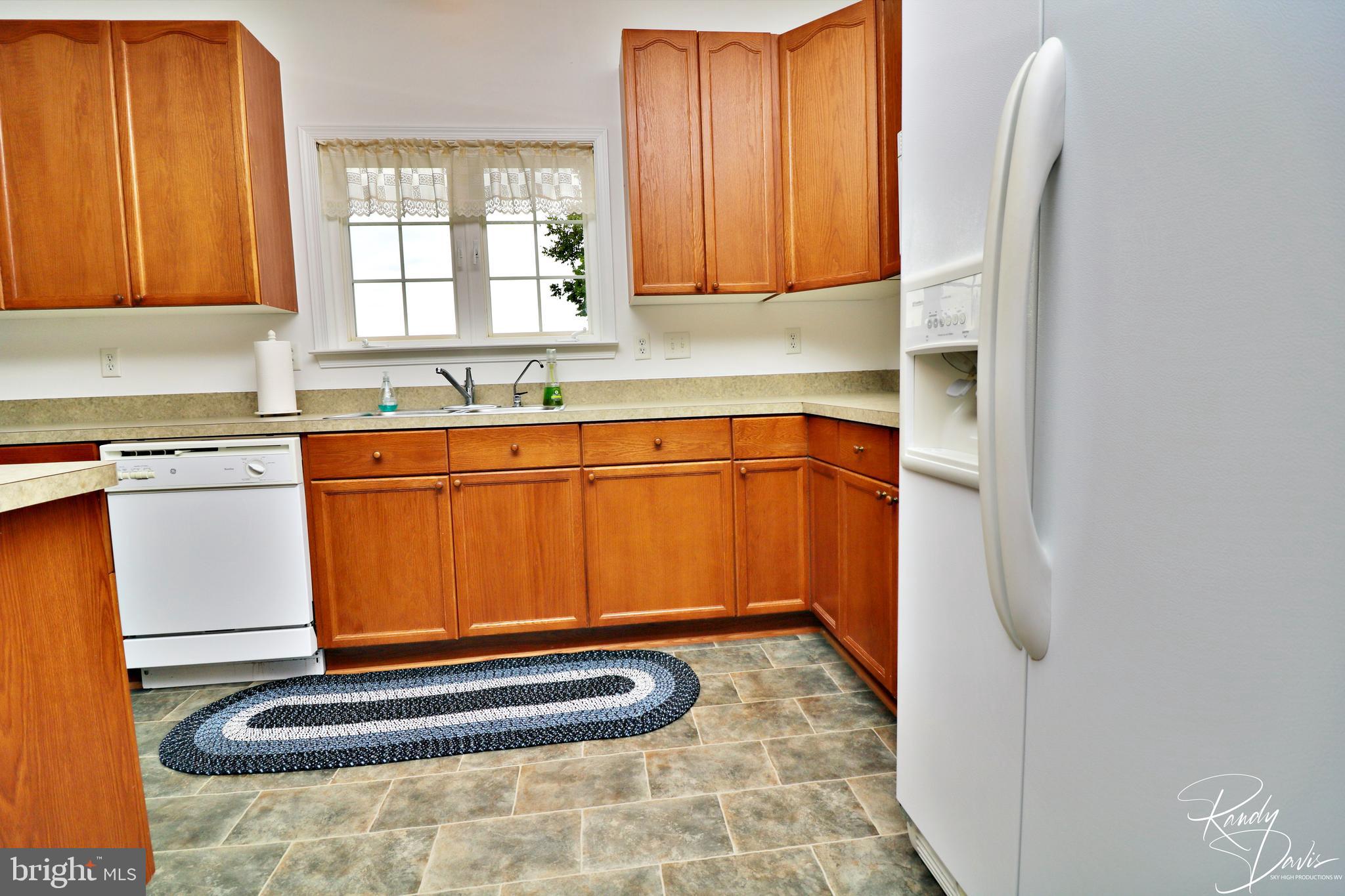 SPRUCE HILL ESTATES - Residential