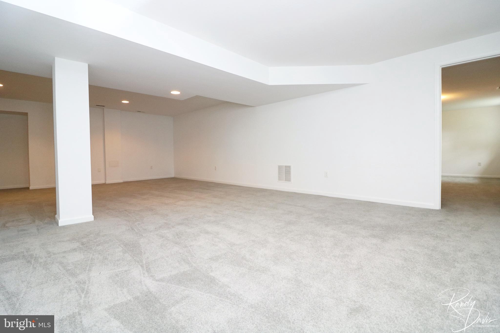 SPRUCE HILL ESTATES - Residential