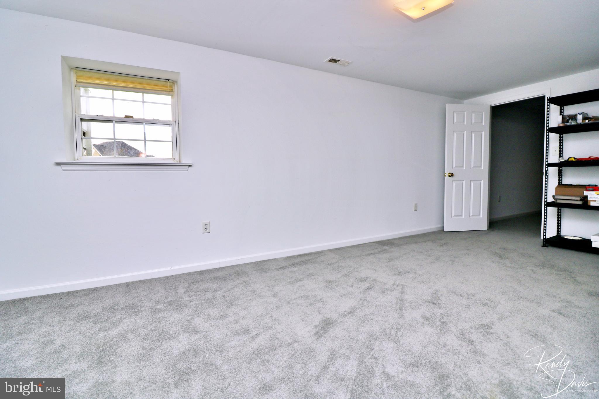 SPRUCE HILL ESTATES - Residential