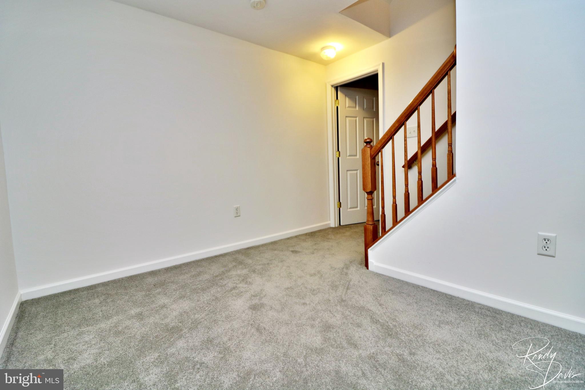 SPRUCE HILL ESTATES - Residential