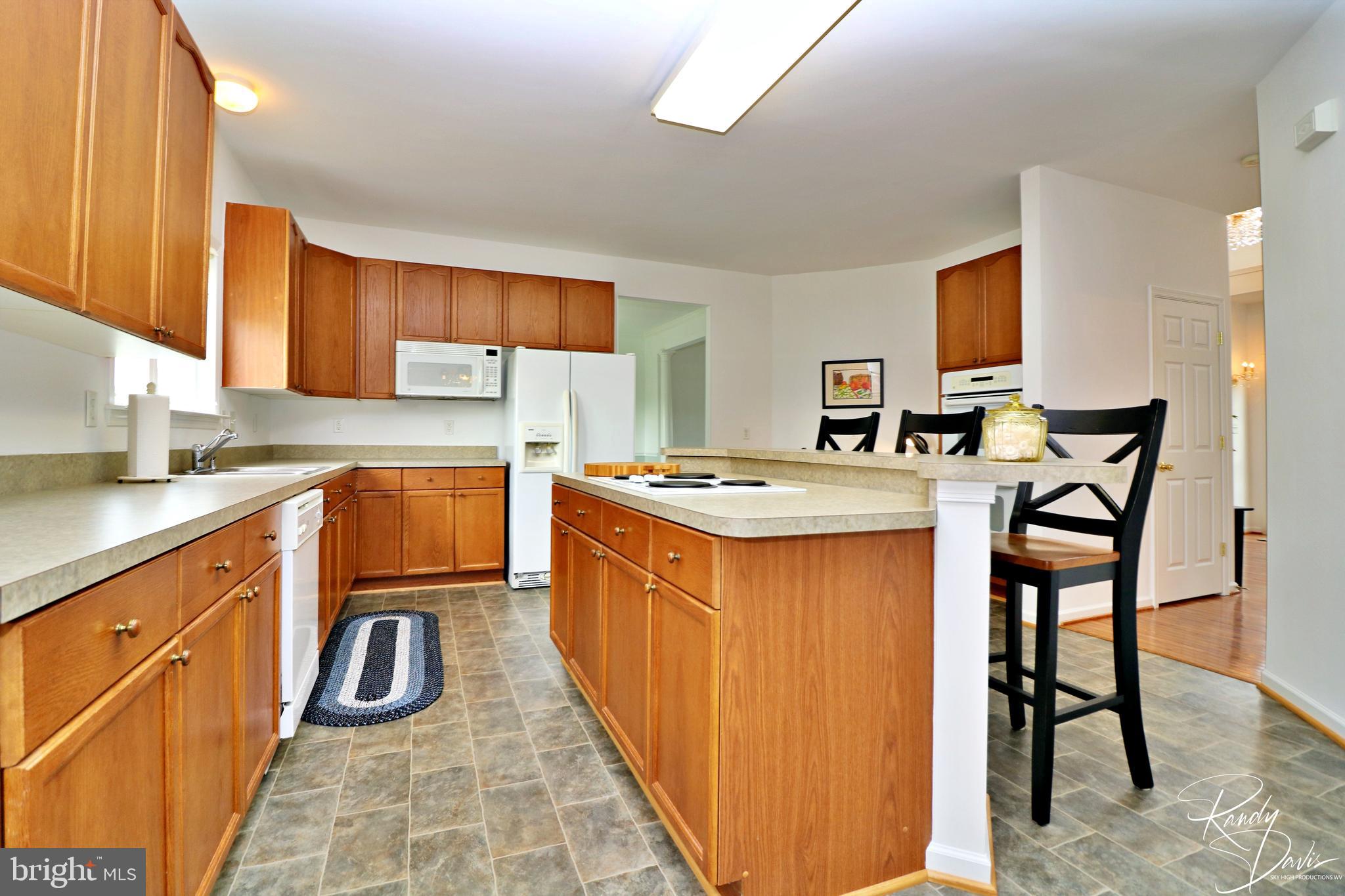 SPRUCE HILL ESTATES - Residential