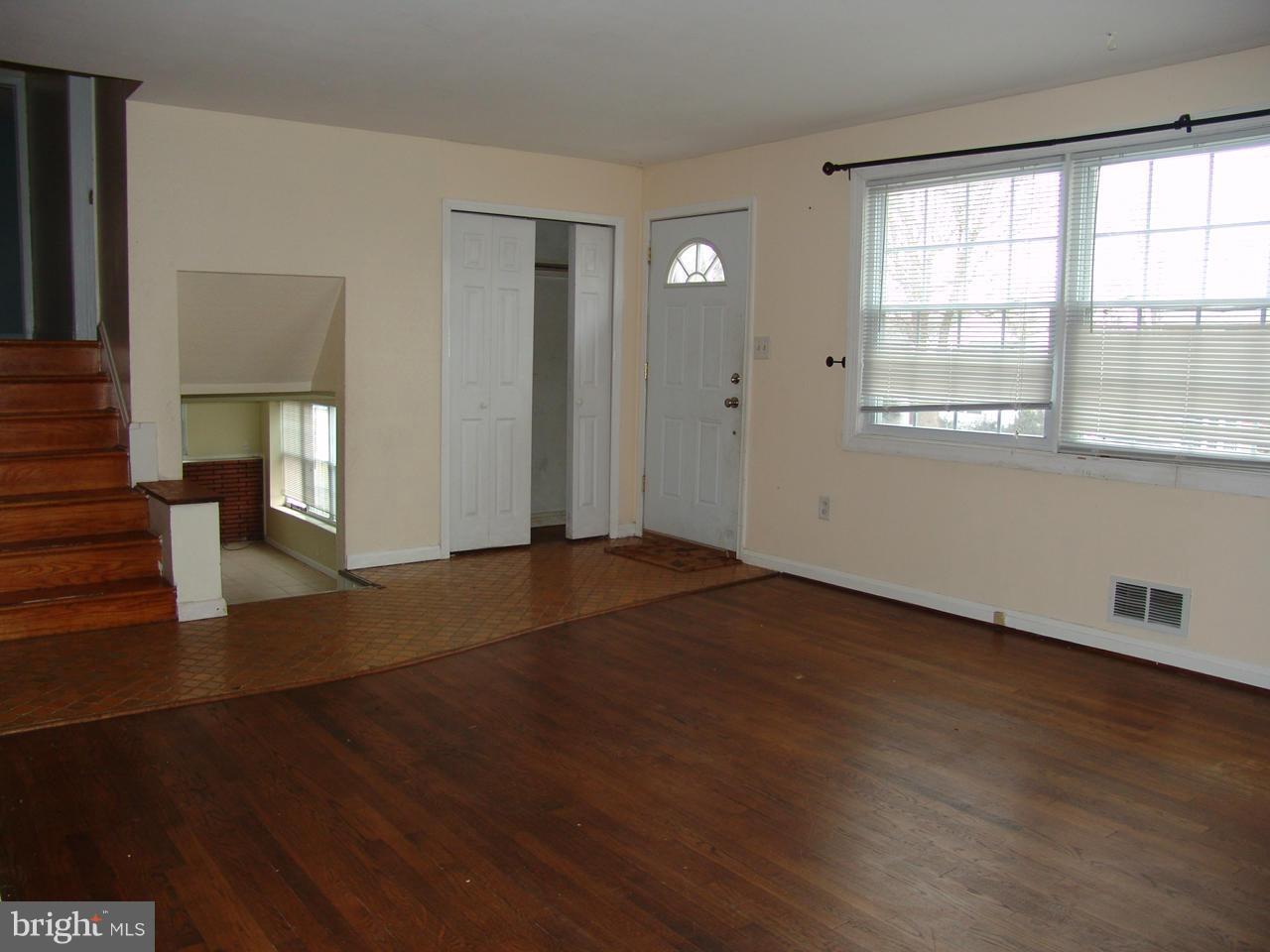 RIDGEFIELD - Residential