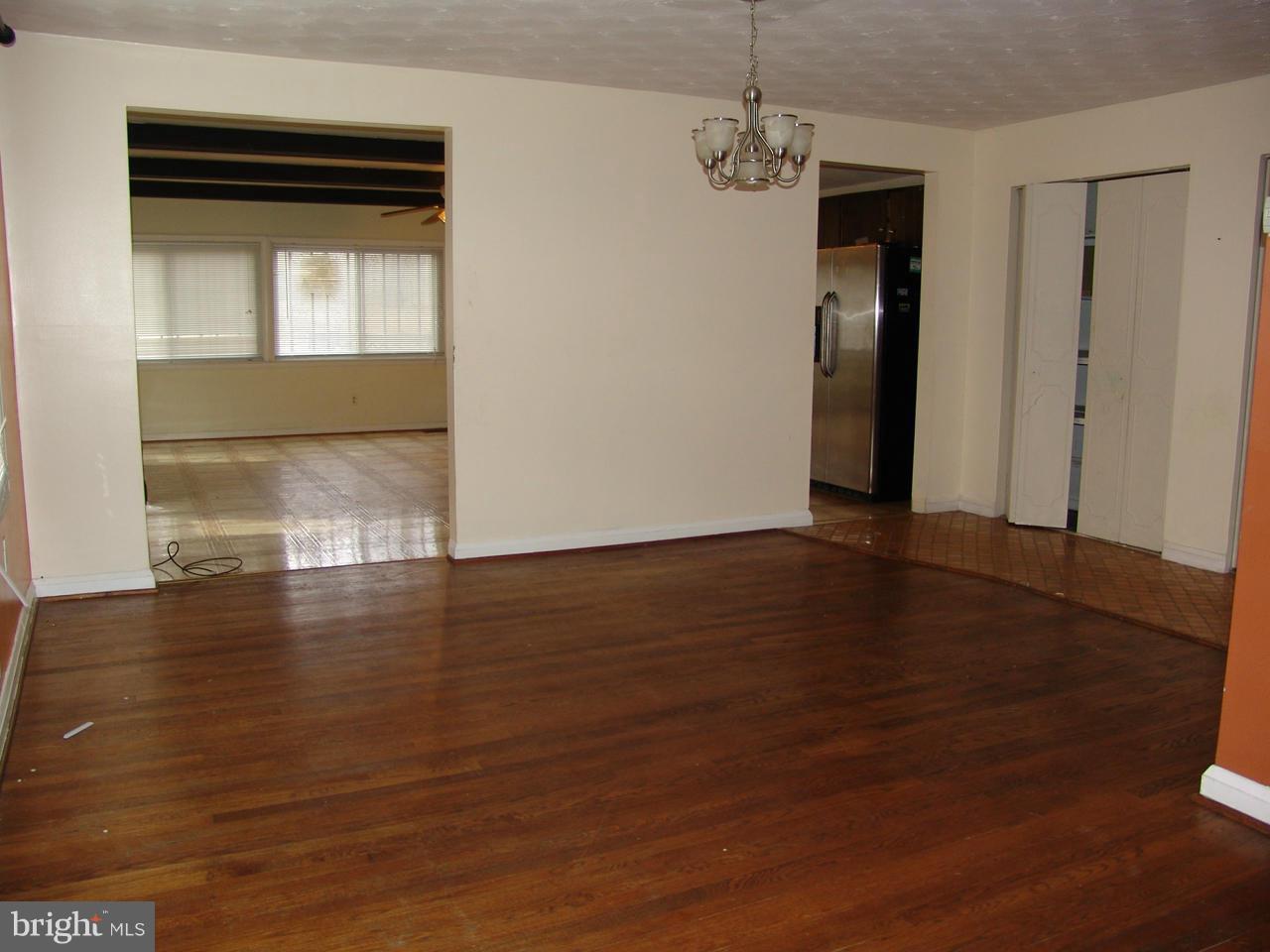 RIDGEFIELD - Residential