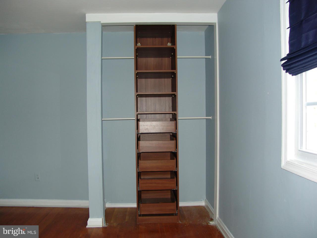 RIDGEFIELD - Residential