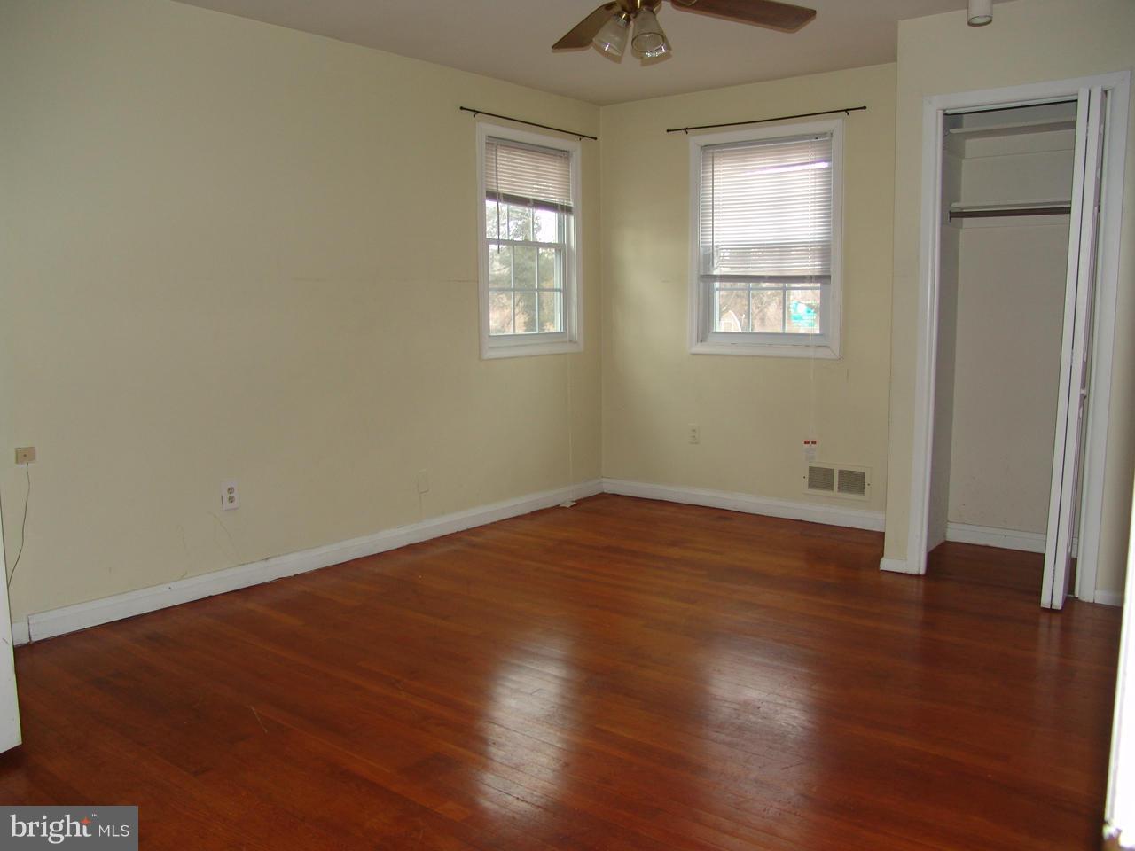 RIDGEFIELD - Residential