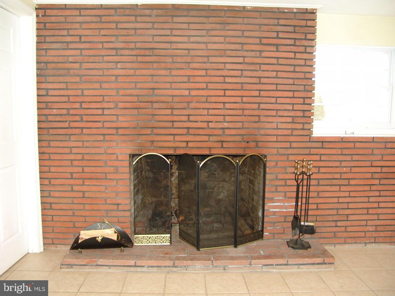 RIDGEFIELD - Residential