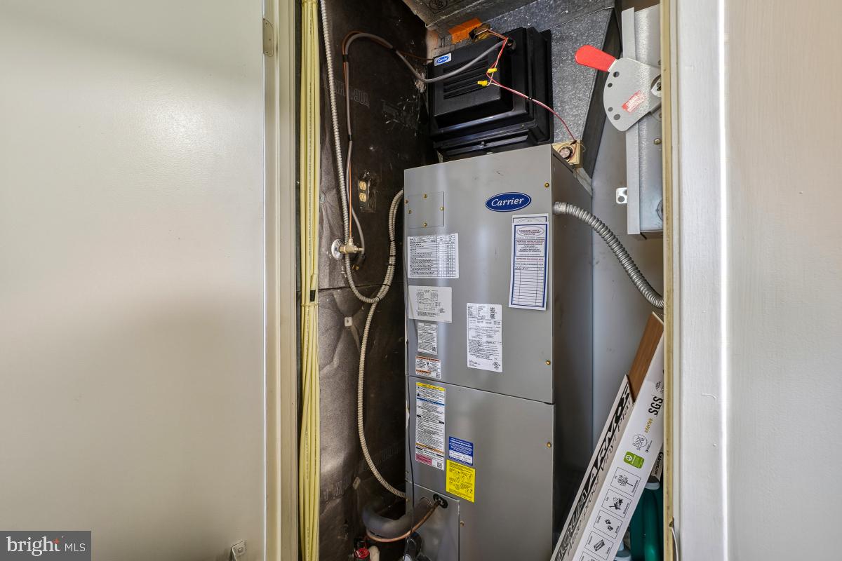 MONTEBELLO - Residential