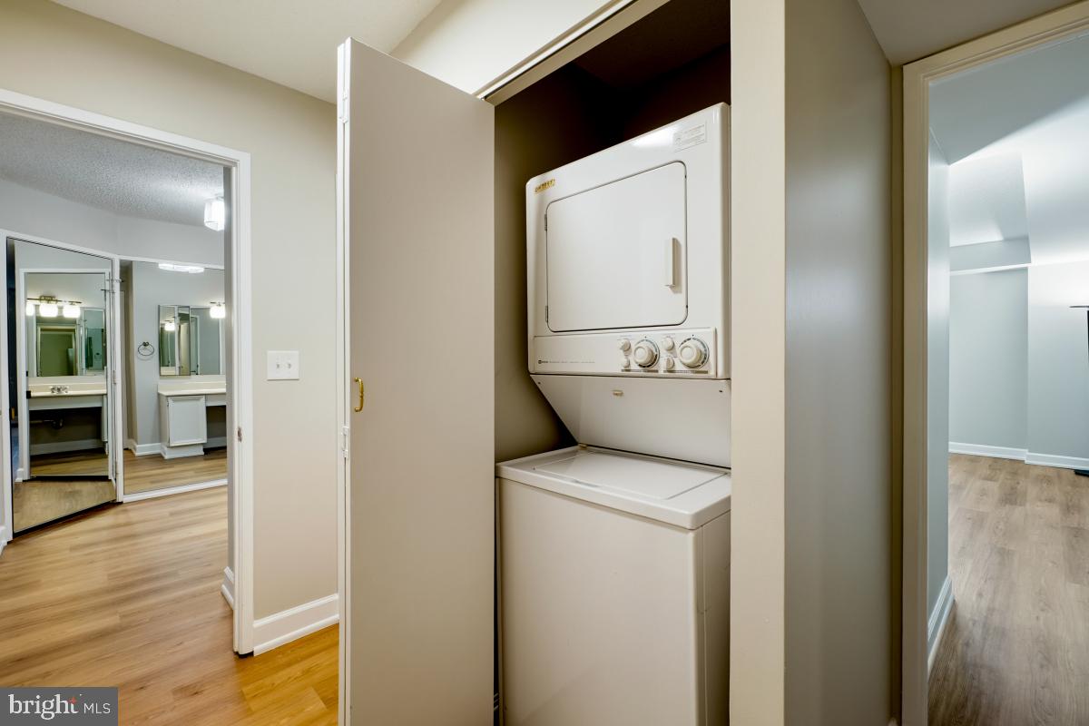 MONTEBELLO - Residential