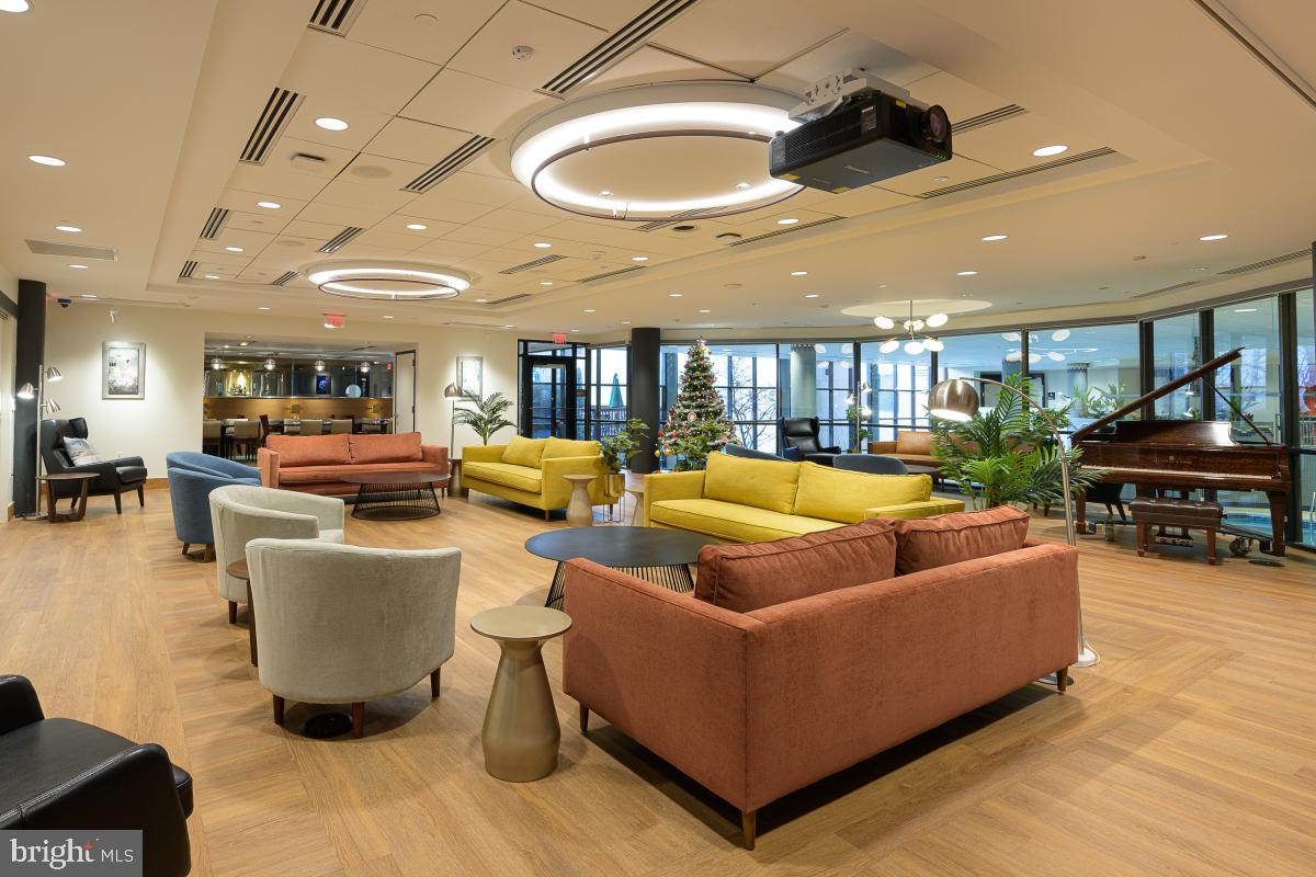 MONTEBELLO - Residential