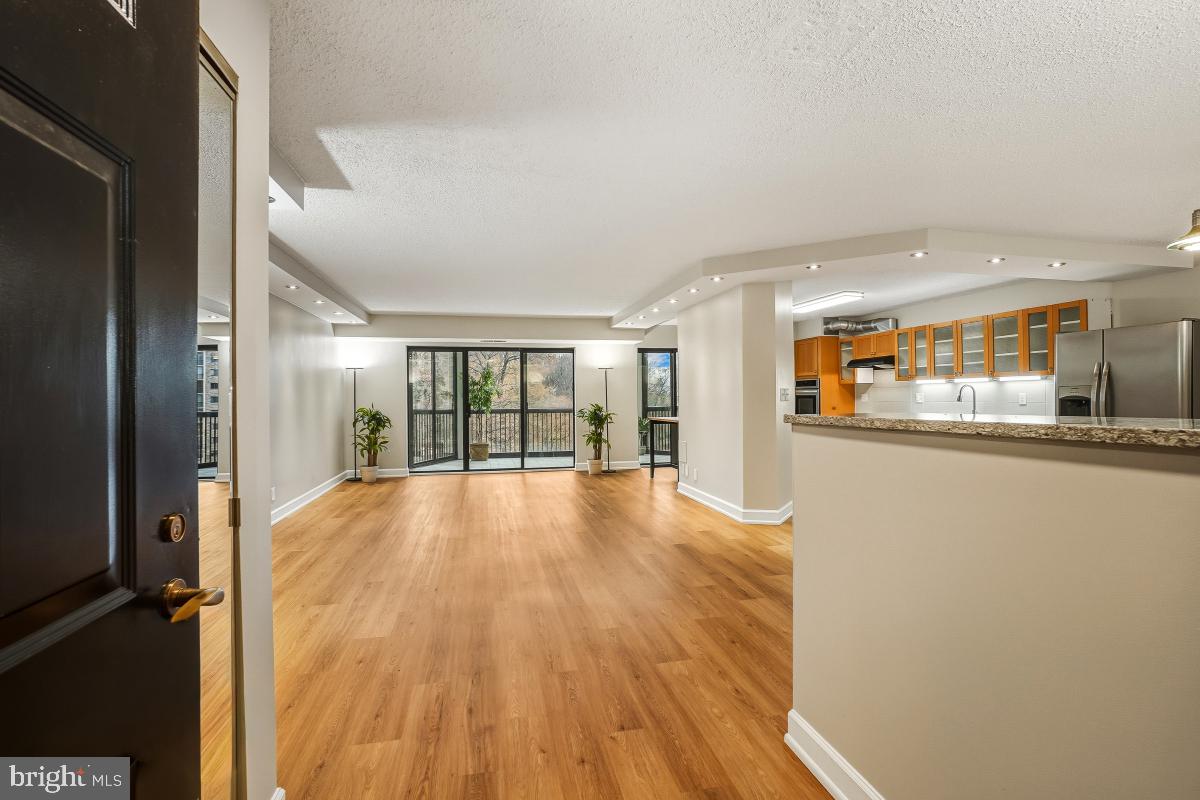 5904 MOUNT EAGLE DRIVE 601