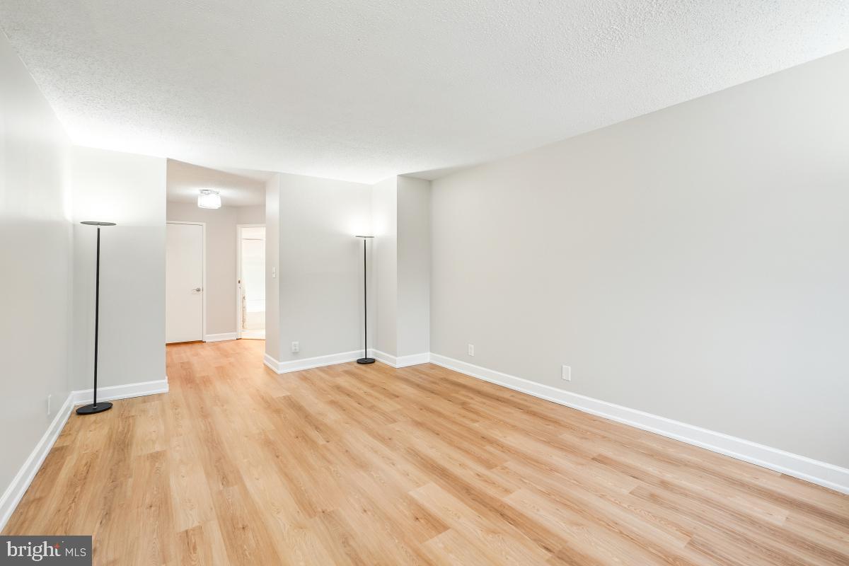 MONTEBELLO - Residential