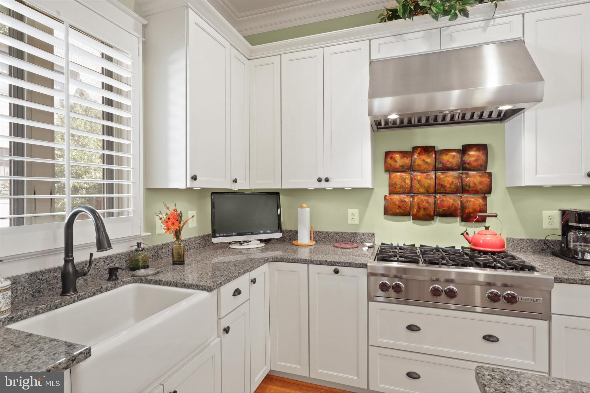 ADDISON HEIGHTS - Residential