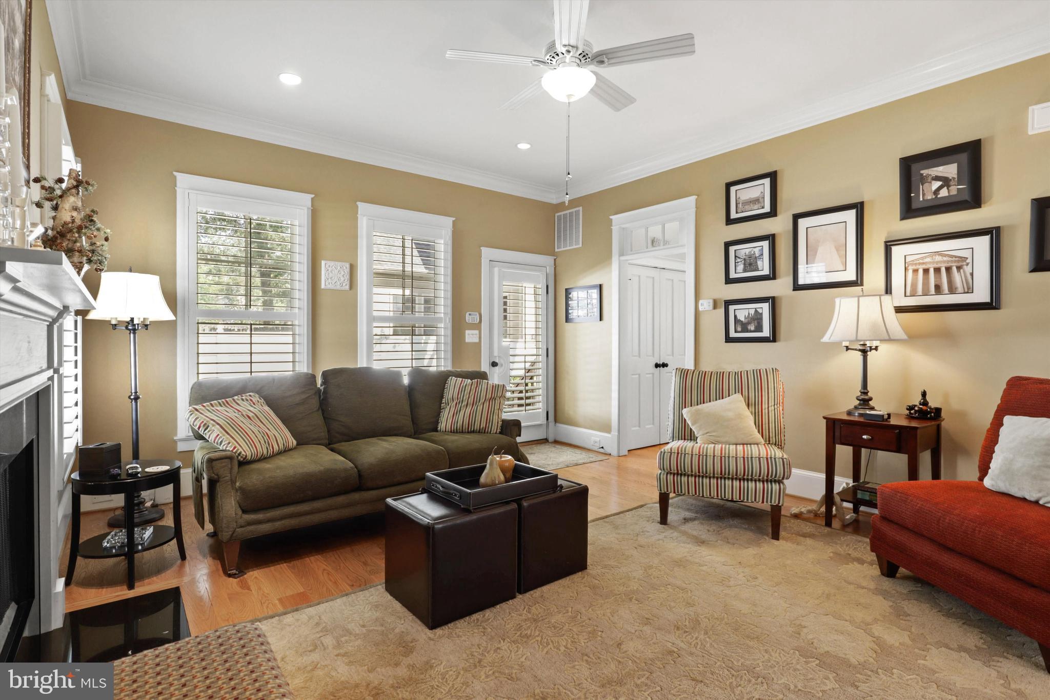 ADDISON HEIGHTS - Residential