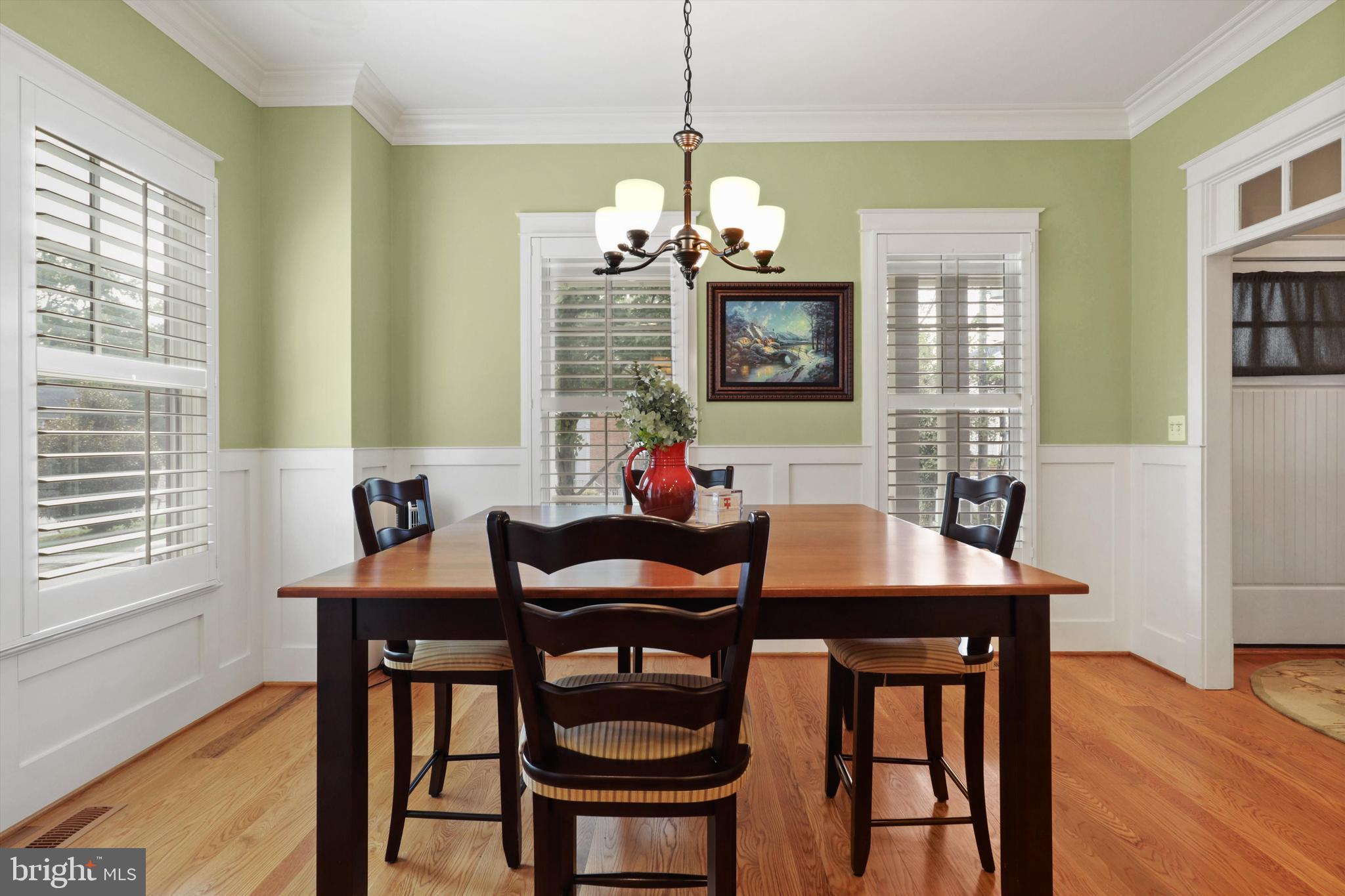 ADDISON HEIGHTS - Residential