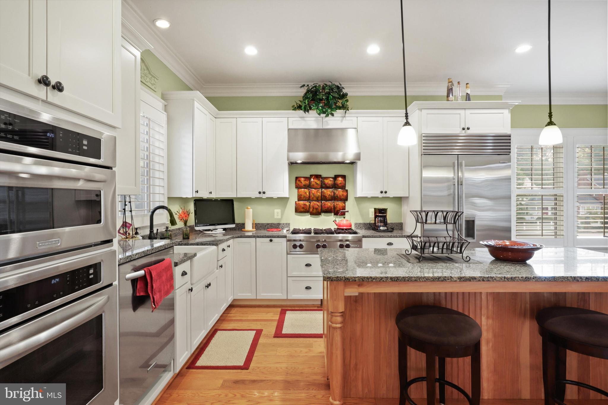 ADDISON HEIGHTS - Residential