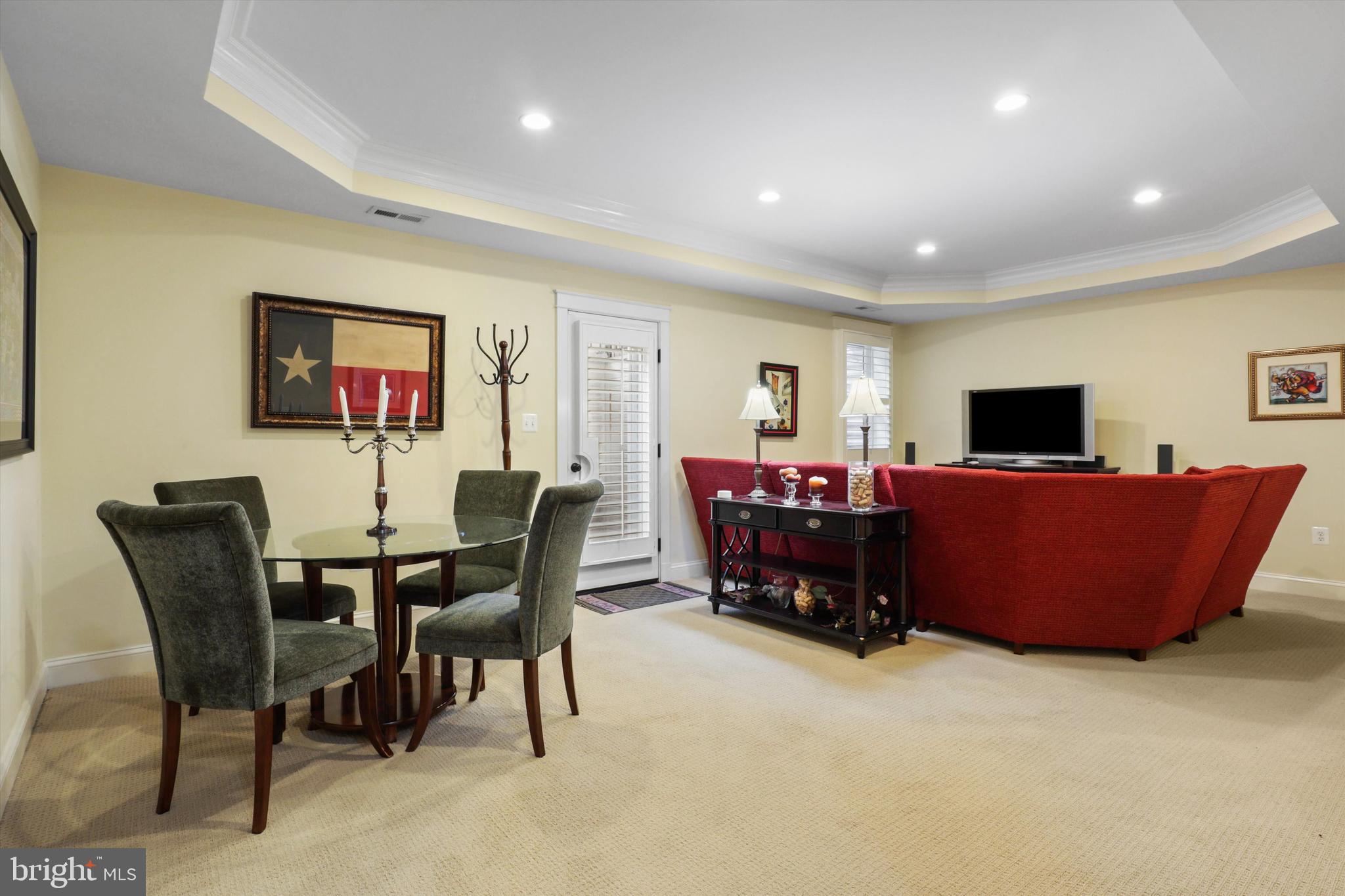 ADDISON HEIGHTS - Residential