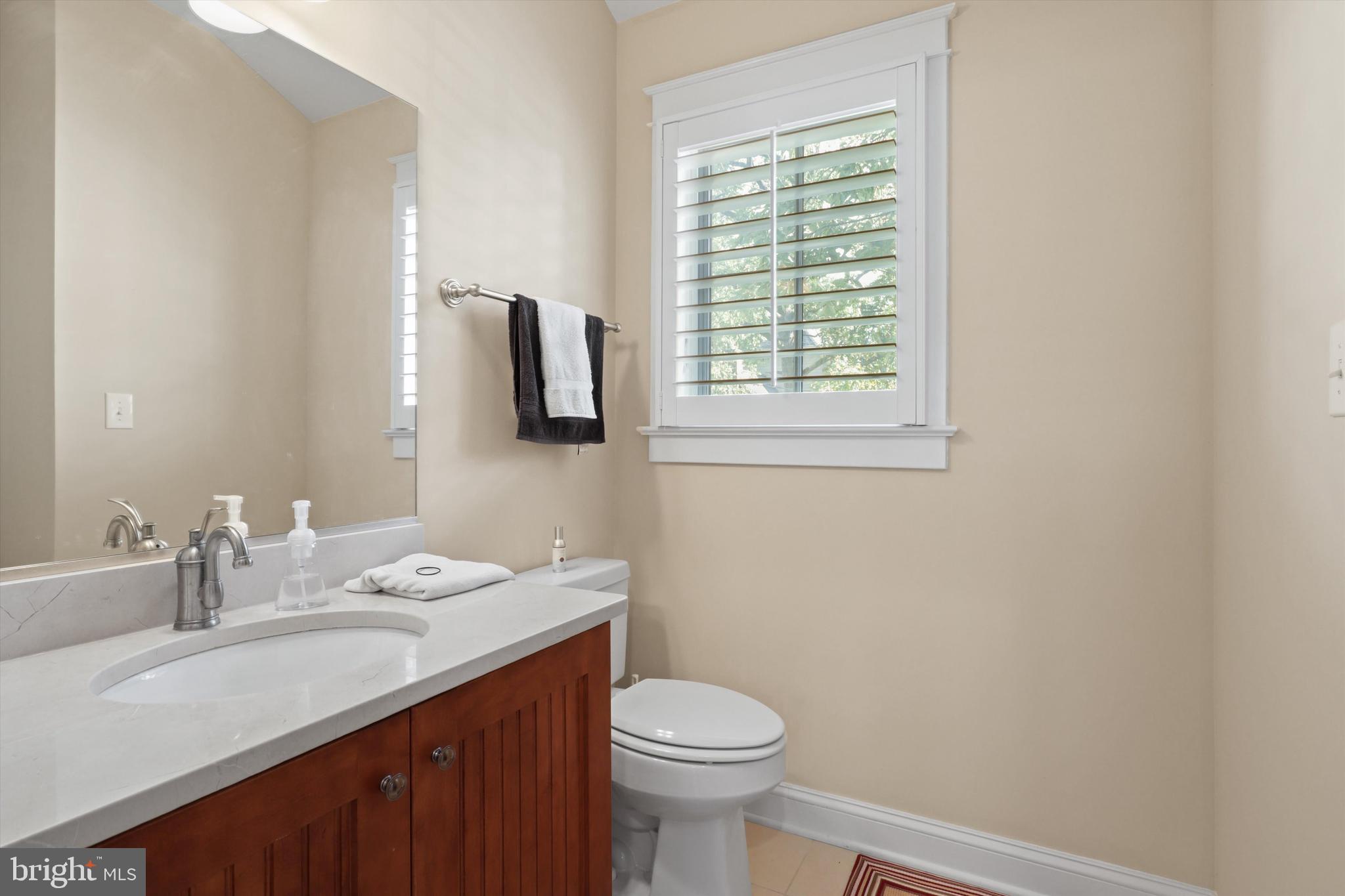 ADDISON HEIGHTS - Residential