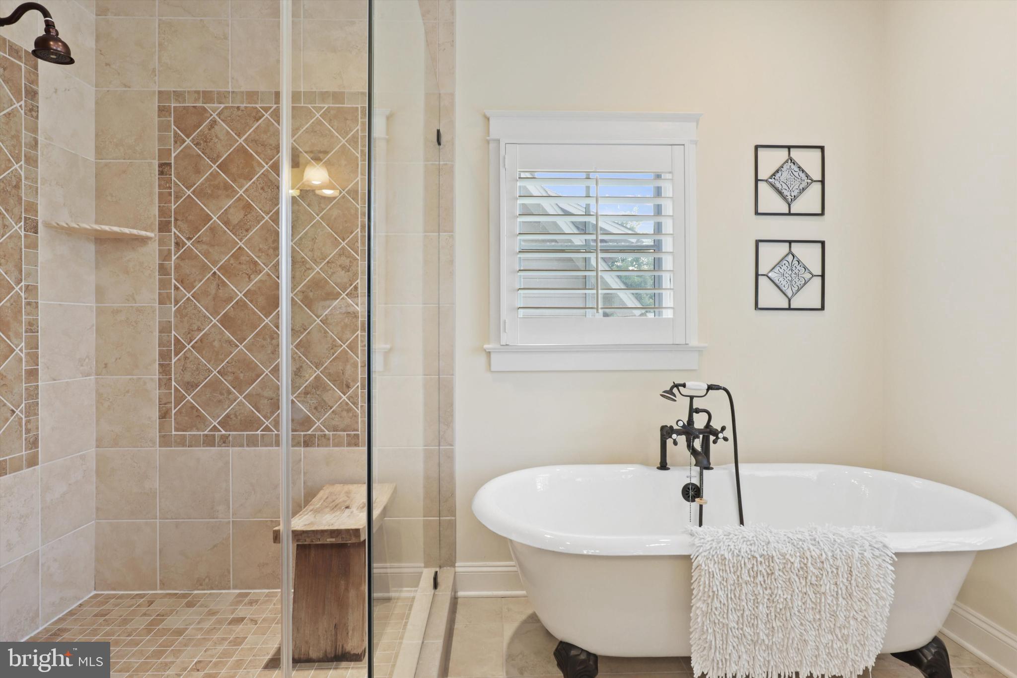 ADDISON HEIGHTS - Residential