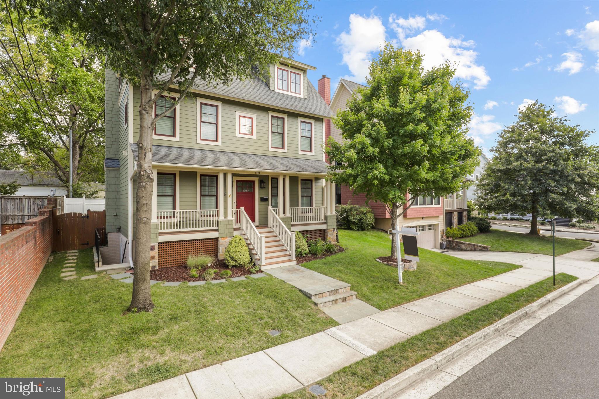 ADDISON HEIGHTS - Residential