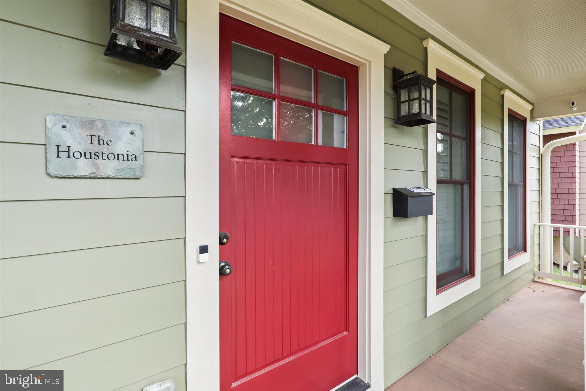 ADDISON HEIGHTS - Residential