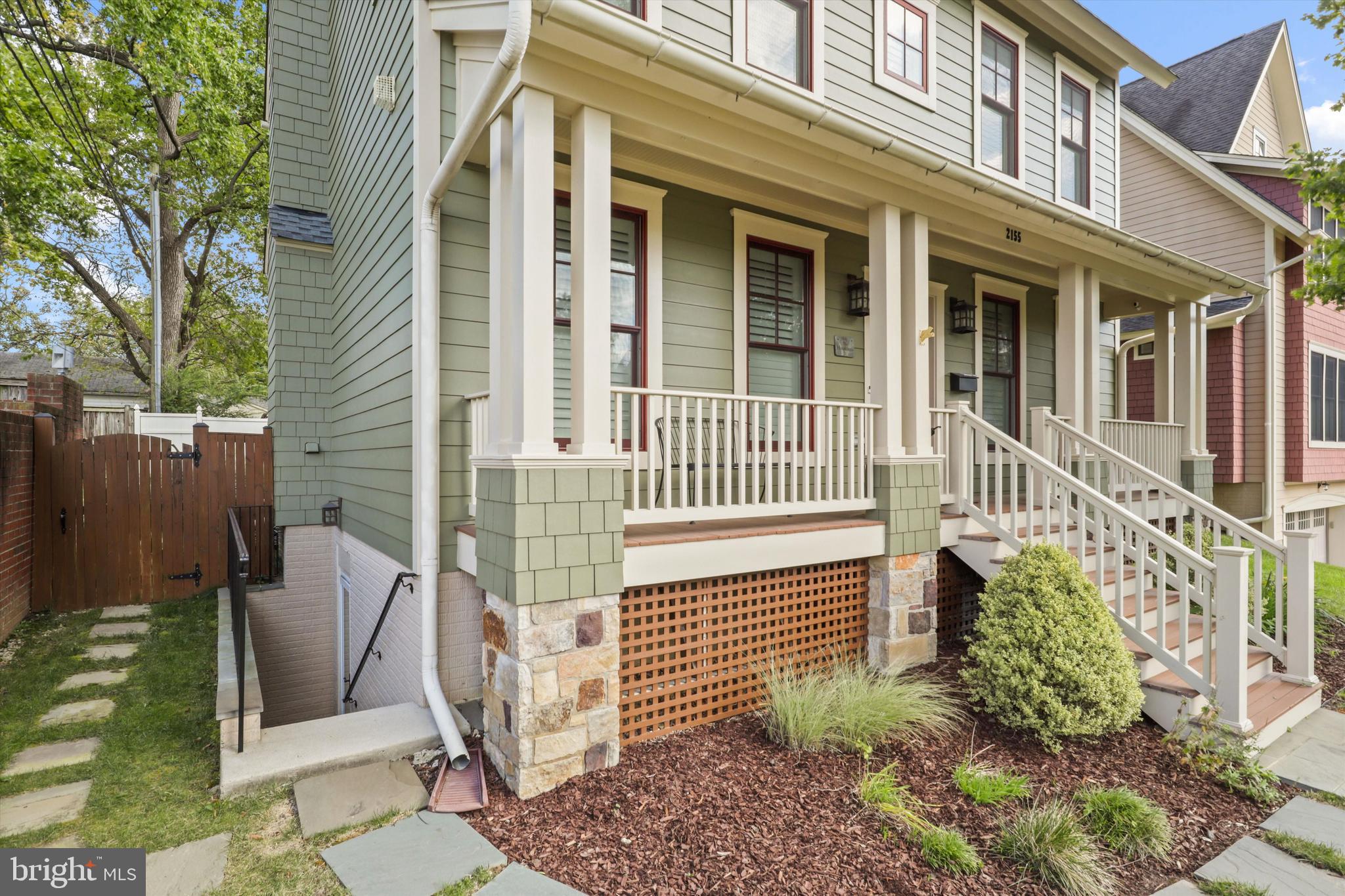 ADDISON HEIGHTS - Residential