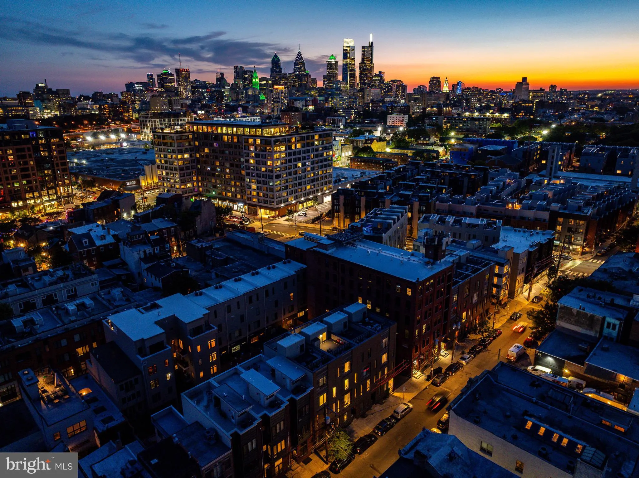 Philadelphia, Pennsylvania 19123, United States, 4 Bedrooms Bedrooms, ,5 BathroomsBathrooms,Residential,Active,206027