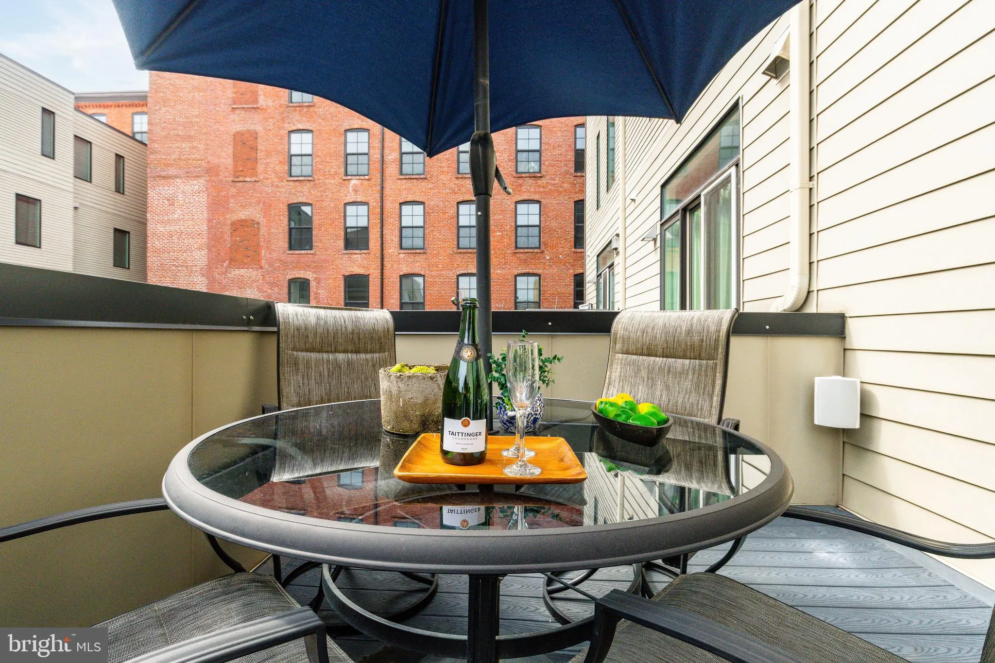 Philadelphia, Pennsylvania 19123, United States, 4 Bedrooms Bedrooms, ,5 BathroomsBathrooms,Residential,Active,206027