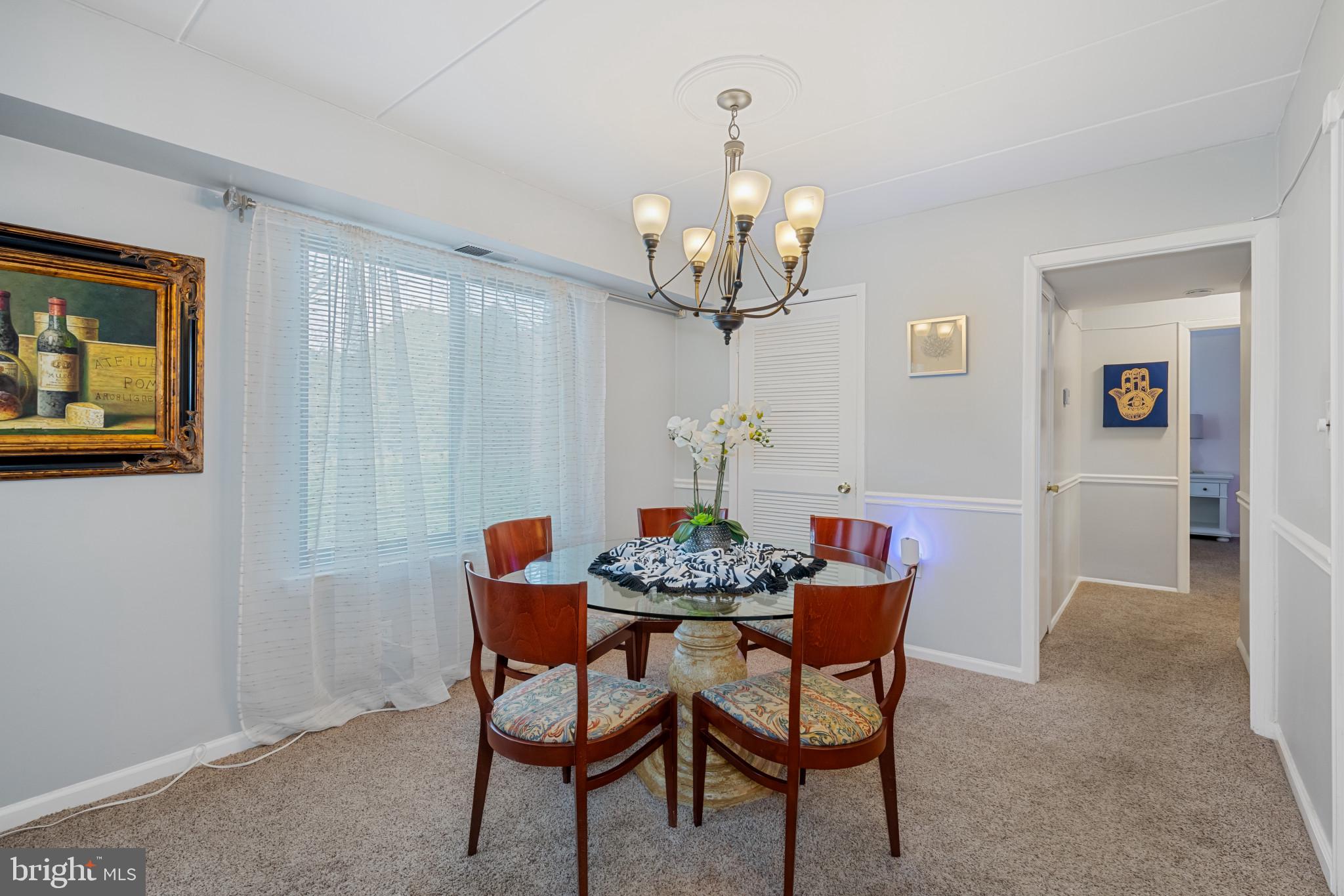 COUNTRY CLUB GREEN - Residential