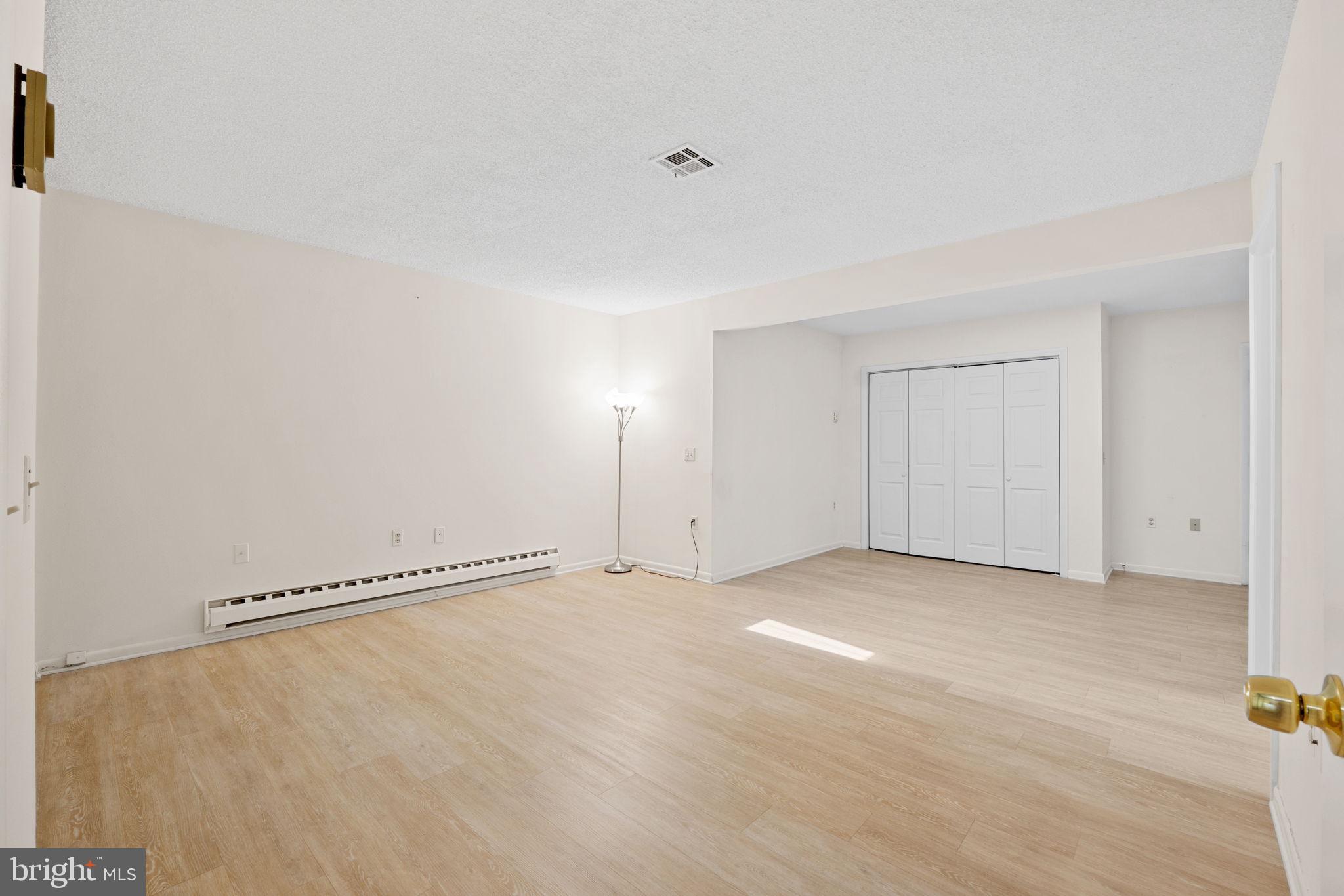 ROSSMOOR MUTUAL #16 - Residential