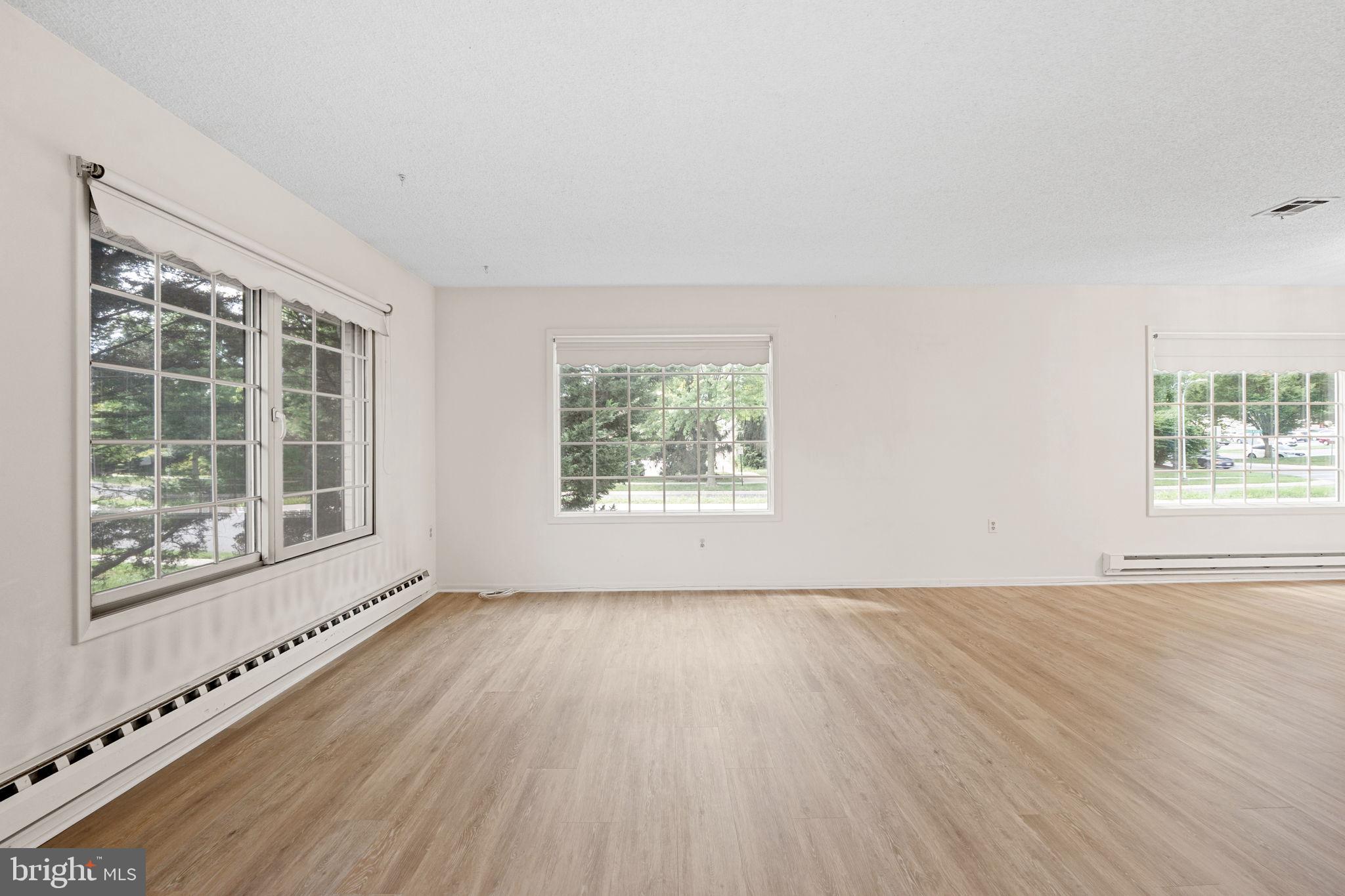 ROSSMOOR MUTUAL #16 - Residential