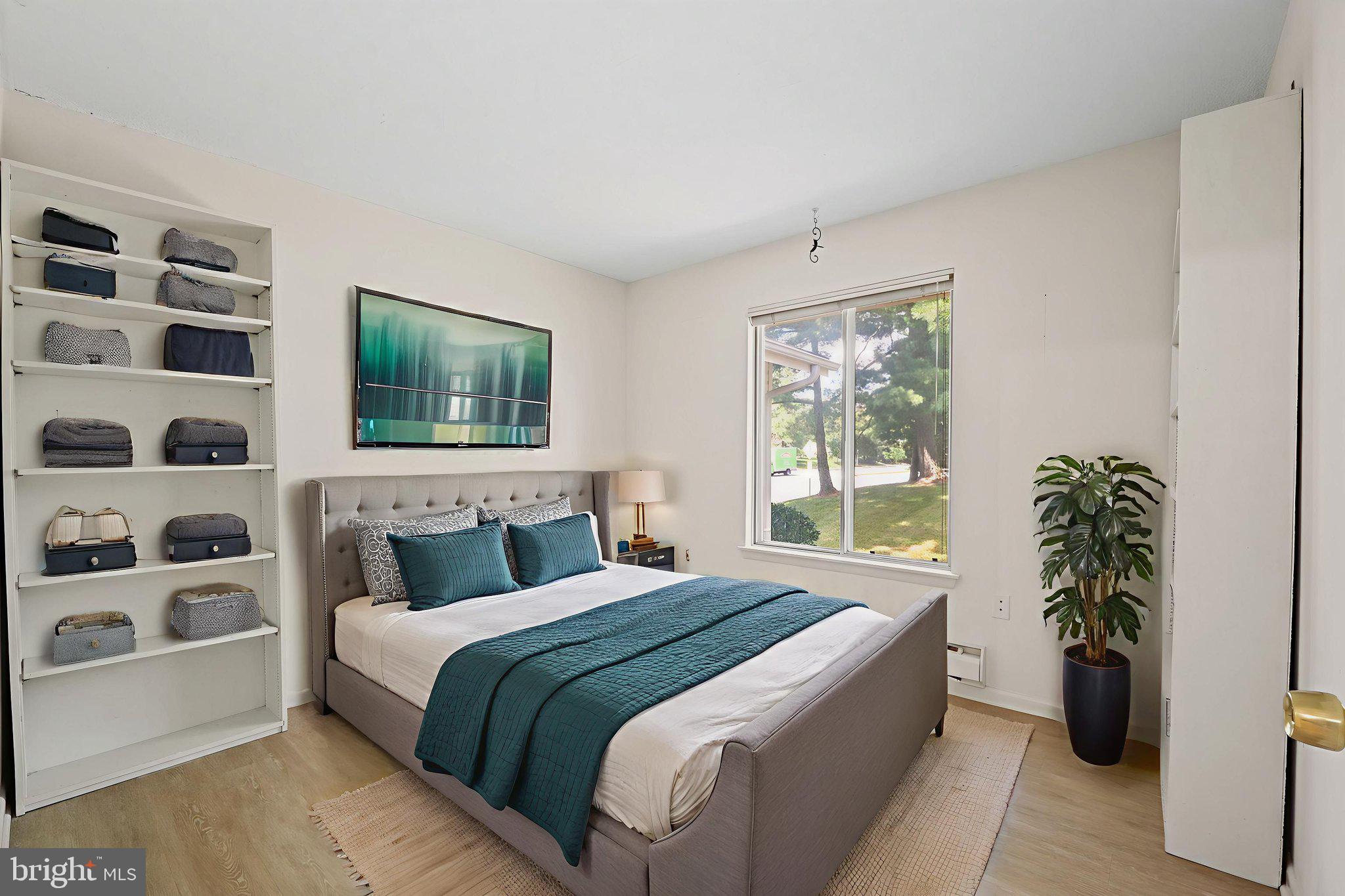 ROSSMOOR MUTUAL #16 - Residential