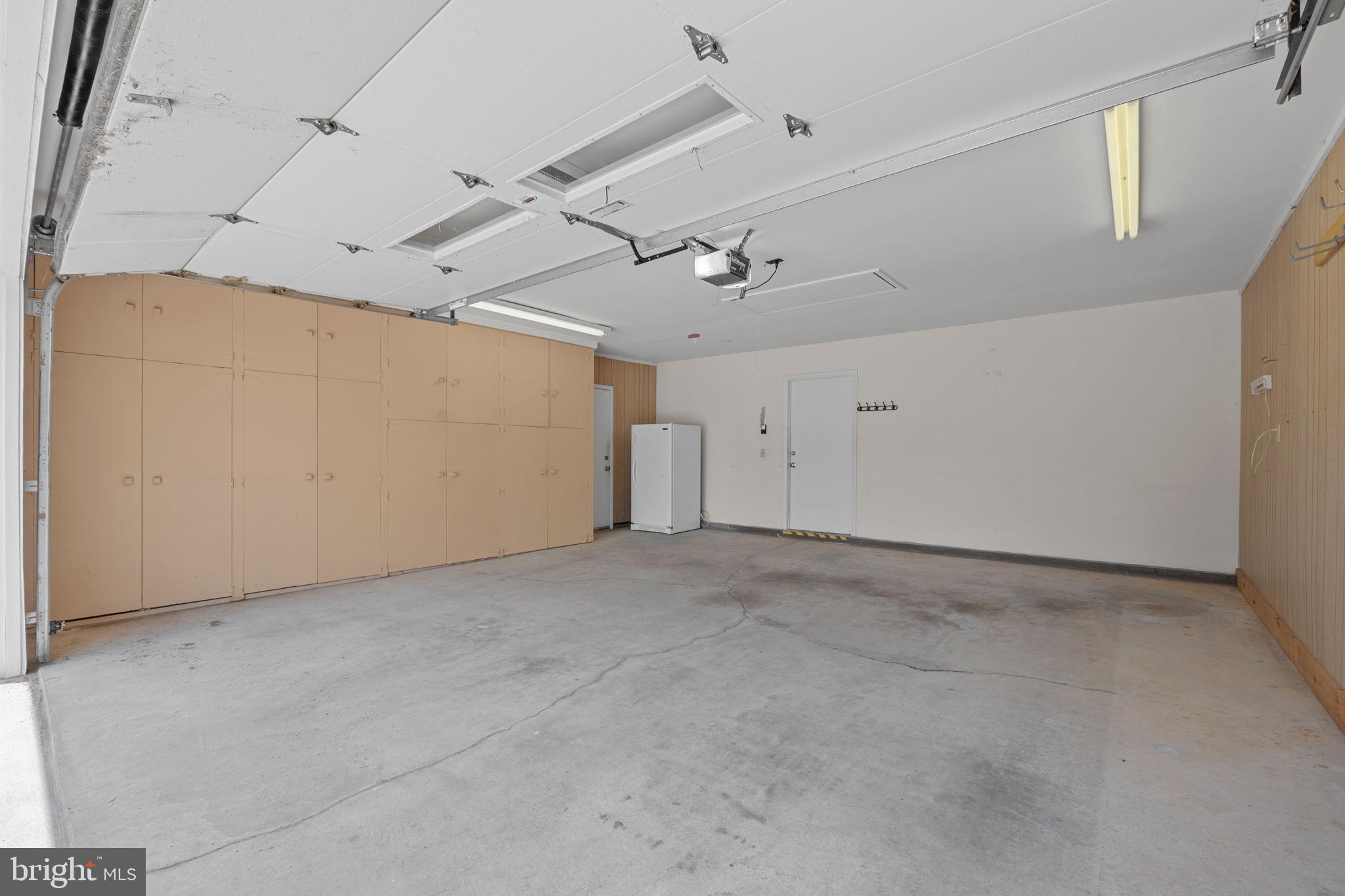 ROSSMOOR MUTUAL #16 - Residential